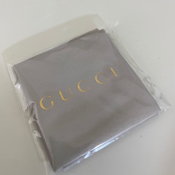 Authentic Gucci sunglasses - Picture 6 of 7